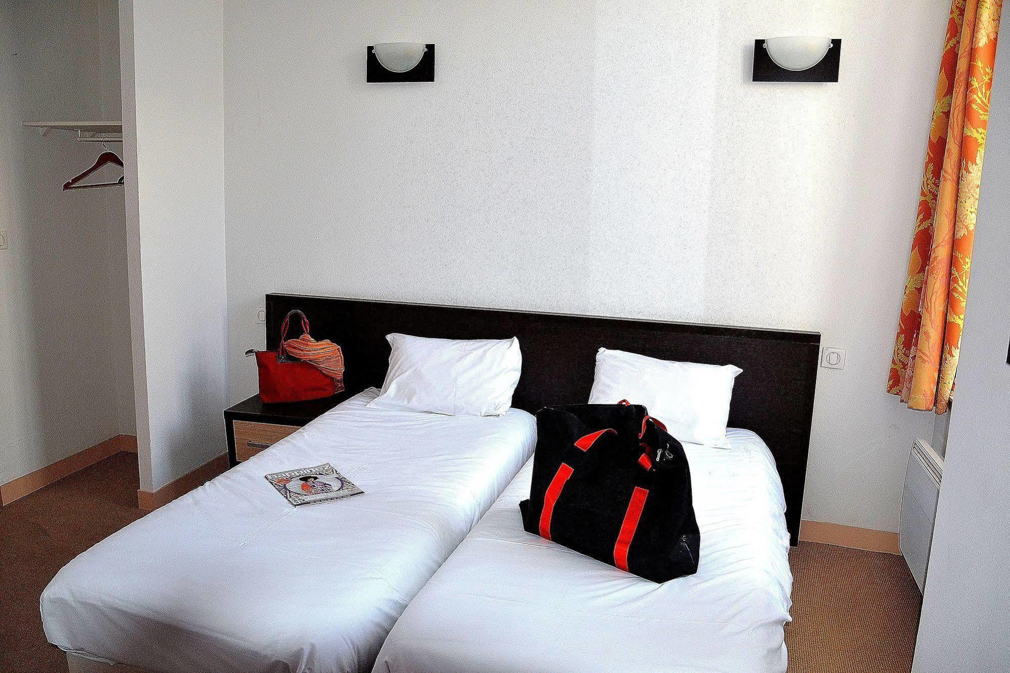 Les Benedictins Hotel 2*
